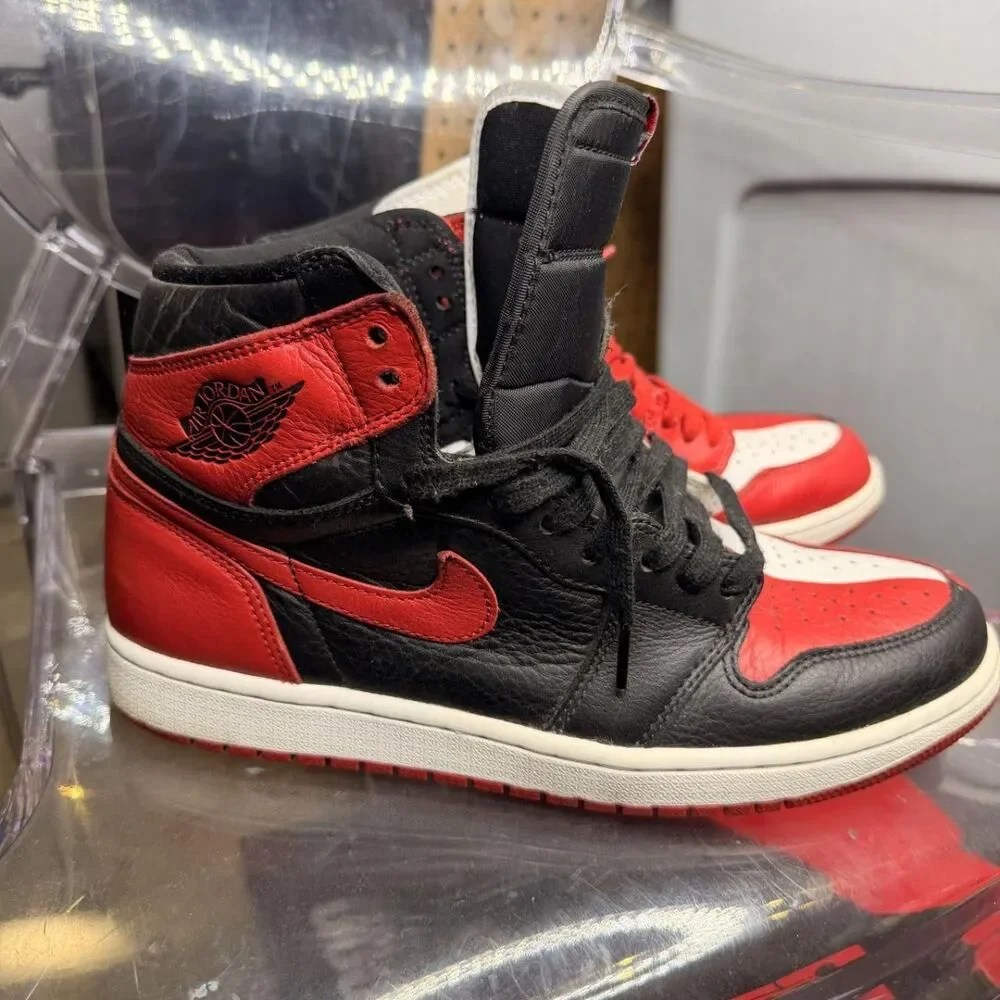 Jordan Men's Red and Black Trainers